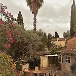 Maison Atypique De Caractere 别墅 *